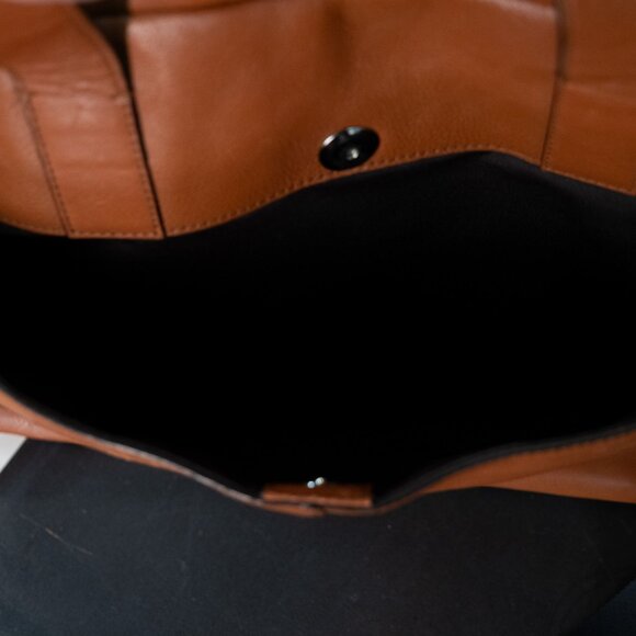 Coach Hamilton Bag - Picture 7 of 11